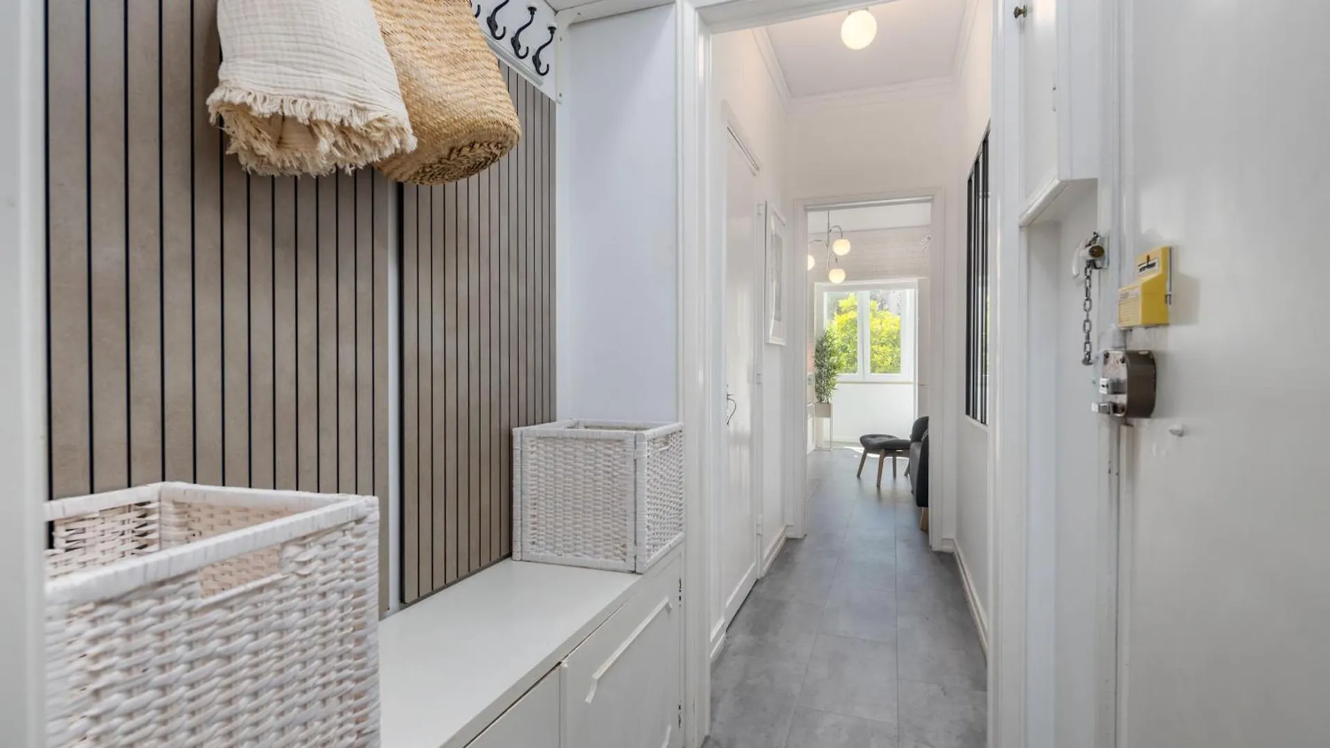 Fancy 2Bdr Duplex With Patio By Lovelystay Lisboa Apartman